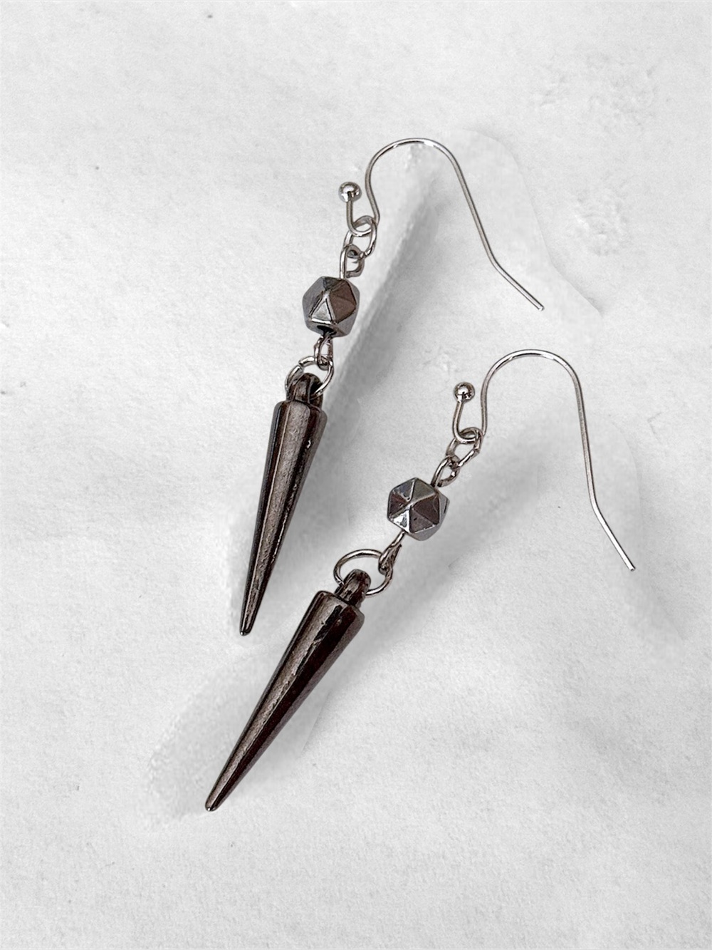 5 For $25💫Gunmetal Punk Spike Dangles